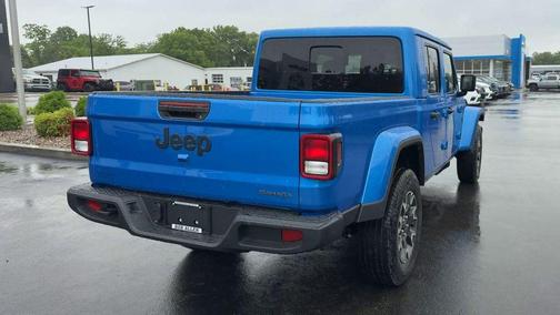 Hydro Blue Pearlcoat 2026 Jeep Gladiator Sport
