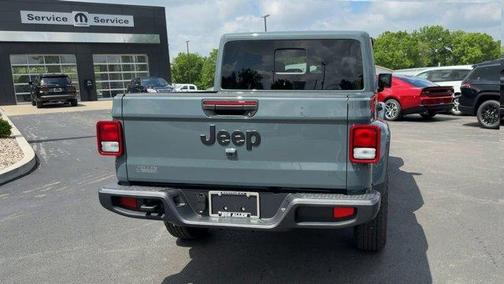 Anvil Clearcoat 2026 Jeep Gladiator Sport