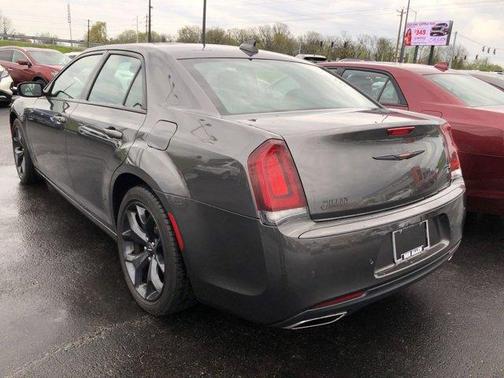 2023 Chrysler 300 S