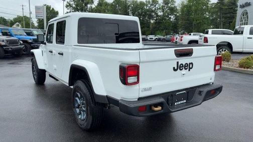 Bright White Clearcoat 2026 Jeep Gladiator 85th Anniversary Edition