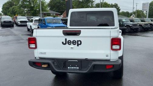 Bright White Clearcoat 2026 Jeep Gladiator 85th Anniversary Edition
