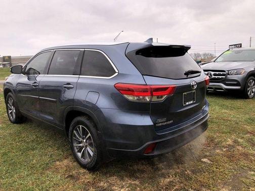 2019 Toyota Highlander 