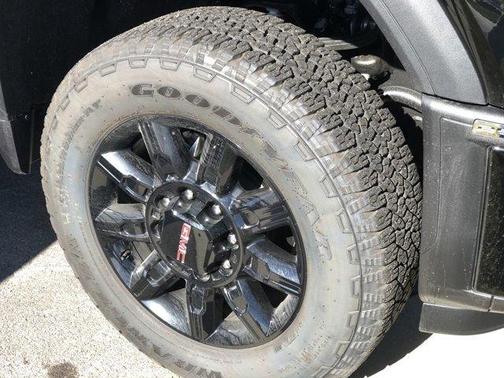 2026 GMC Sierra 2500 AT4