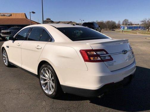 2018 Ford Taurus Limited