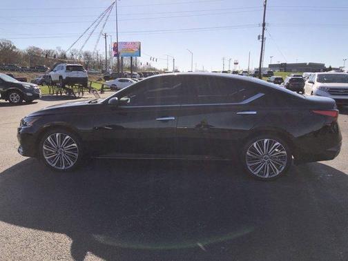 2024 Nissan Altima 2.5 SL