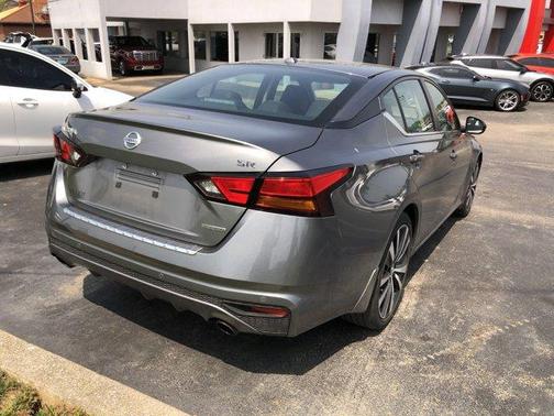 2022 Nissan Altima 2.0 SR
