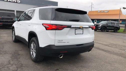 2023 Chevrolet Traverse LT Cloth