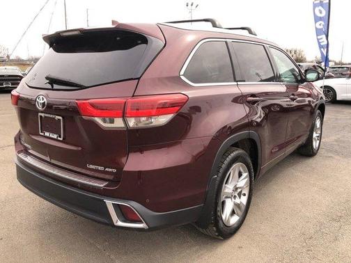 2019 Toyota Highlander 