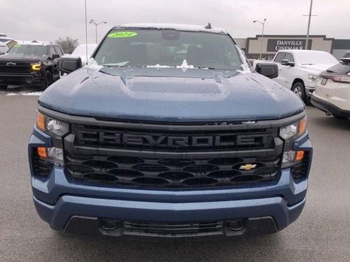 2024 Chevrolet Silverado 1500 Custom