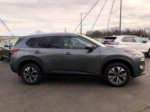 2022 Nissan Rogue SV