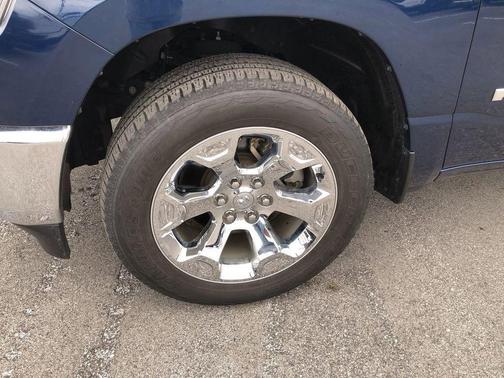 Patriot Blue Pearlcoat 2022 RAM 1500 Big Horn