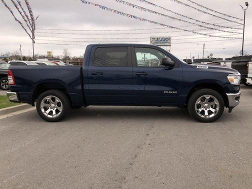 Patriot Blue Pearlcoat 2022 RAM 1500 Big Horn