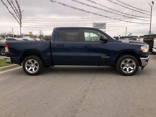 Patriot Blue Pearlcoat 2022 RAM 1500 Big Horn