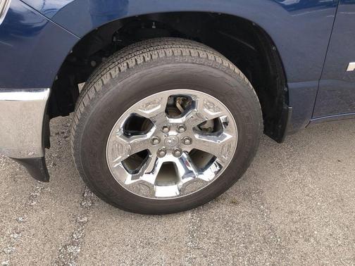 Patriot Blue Pearlcoat 2022 RAM 1500 Big Horn