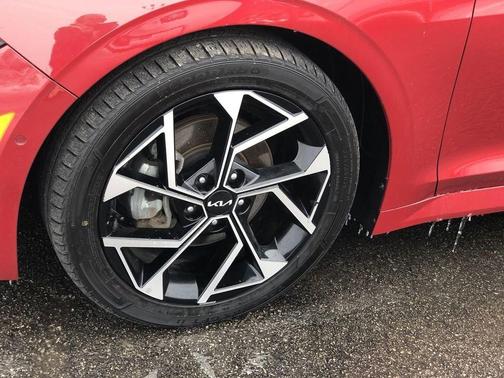 Runway Red 2025 Kia K5 EX