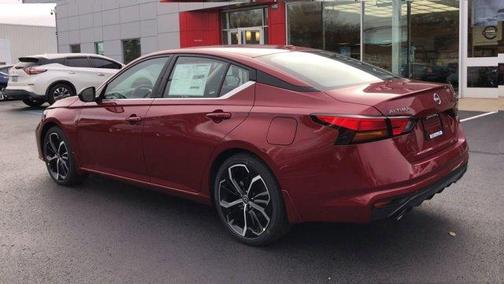 2025 Nissan Altima SR