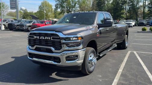 Granite Crystal Clearcoat Metallic 2026 RAM 3500 Tradesman