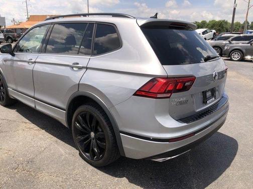 2021 Volkswagen Tiguan 2.0T SE R-Line Black