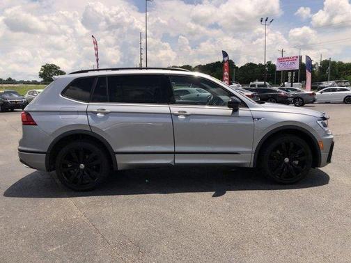 2021 Volkswagen Tiguan 2.0T SE R-Line Black