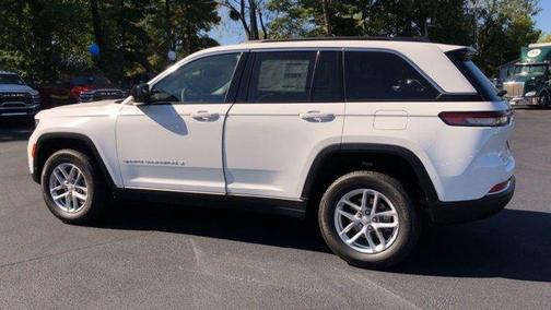 2025 Jeep Grand Cherokee Laredo X