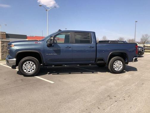 2025 Chevrolet Silverado 2500 LT