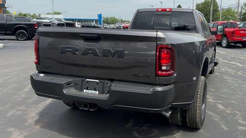 Granite Crystal Clearcoat Metallic 2026 RAM 3500 Tradesman