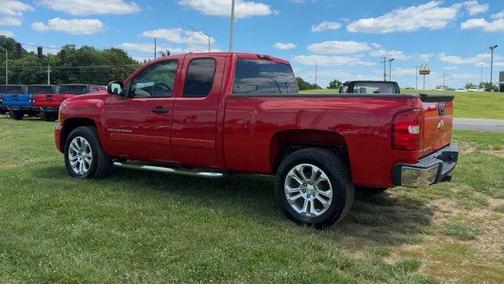 Victory Red 2007 Chevrolet Silverado 1500 LT Extended Cab