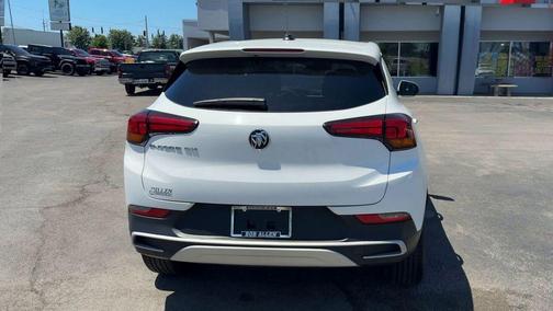 Summit White 2022 Buick Encore GX Preferred