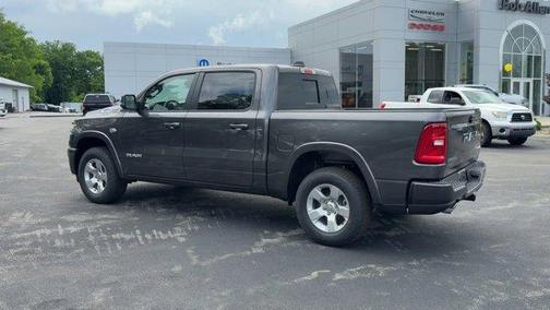 Granite Crystal Clearcoat Metallic 2026 RAM 1500 Big Horn/Lone Star