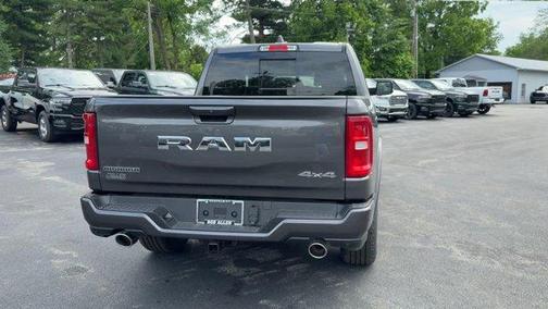 Granite Crystal Clearcoat Metallic 2026 RAM 1500 Big Horn/Lone Star