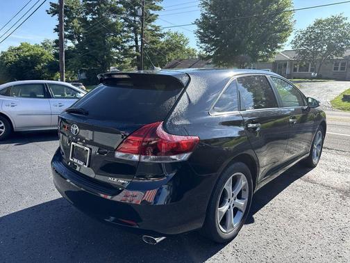 Attitude Black 2013 Toyota Venza XLE