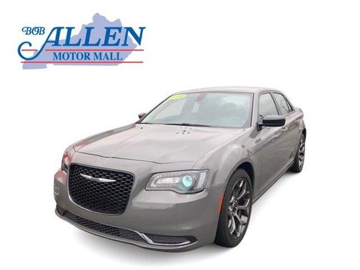 2018 Chrysler 300 Touring