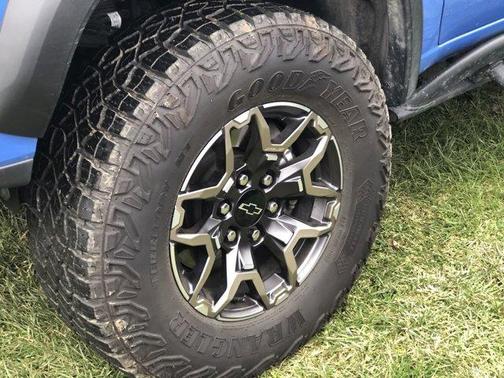 2025 Chevrolet Colorado ZR2