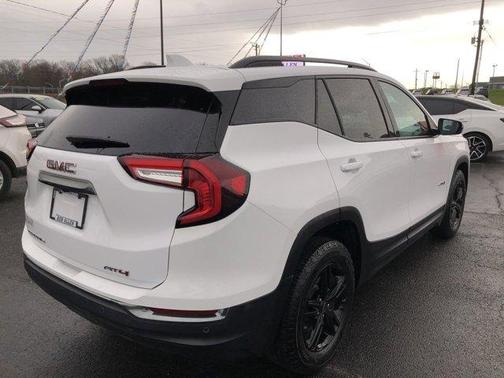 2024 GMC Terrain AT4