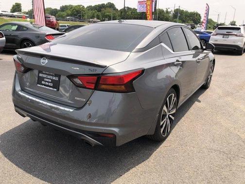 2022 Nissan Altima 2.0 SR