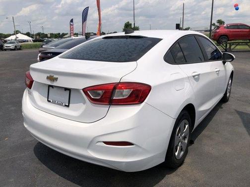 2018 Chevrolet Cruze LS