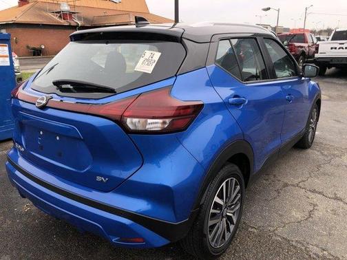 2023 Nissan Kicks SV