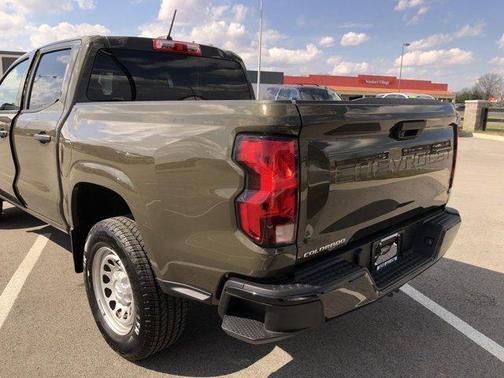 2024 Chevrolet Colorado WT