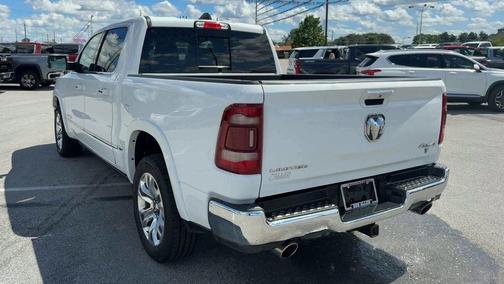 Bright White Clearcoat 2022 RAM 1500 Limited