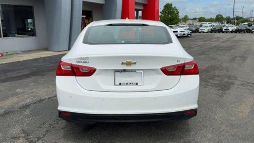 Summit White 2025 Chevrolet Malibu LT