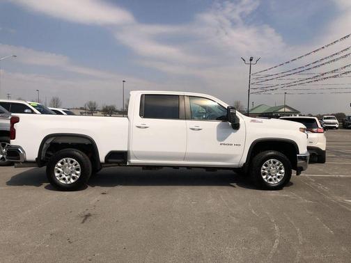 Summit White 2023 Chevrolet Silverado 2500 LT