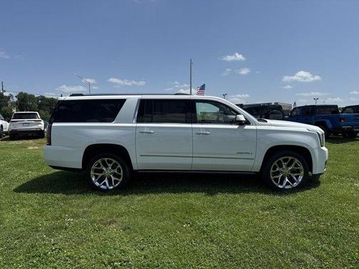 Summit White 2019 GMC Yukon XL Denali