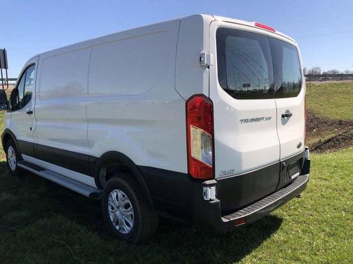 Oxford White 2024 Ford Transit-250 Base