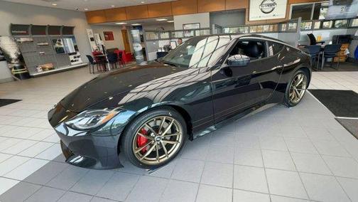 Dark Bluish Green Metallic 2026 Nissan Z performance