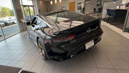 Dark Bluish Green Metallic 2026 Nissan Z performance