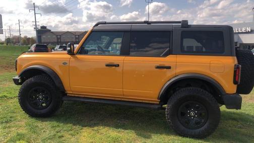 Orange Metallic 2022 Ford Bronco Wildtrak
