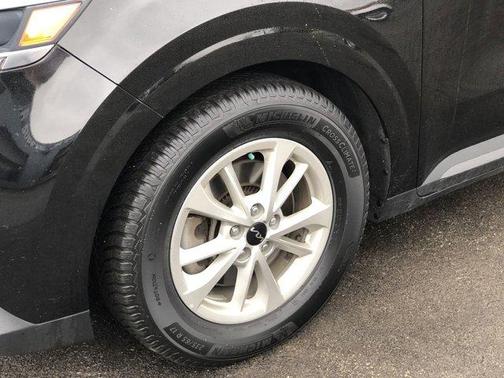 2022 Kia Carnival LXS