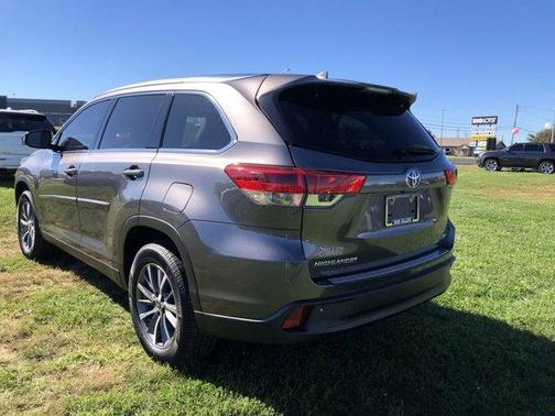 2019 Toyota Highlander 