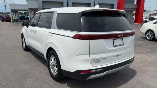 Snow White Pearl 2022 Kia Carnival LXS