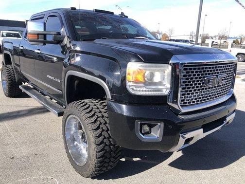 2015 GMC Sierra 2500 Denali
